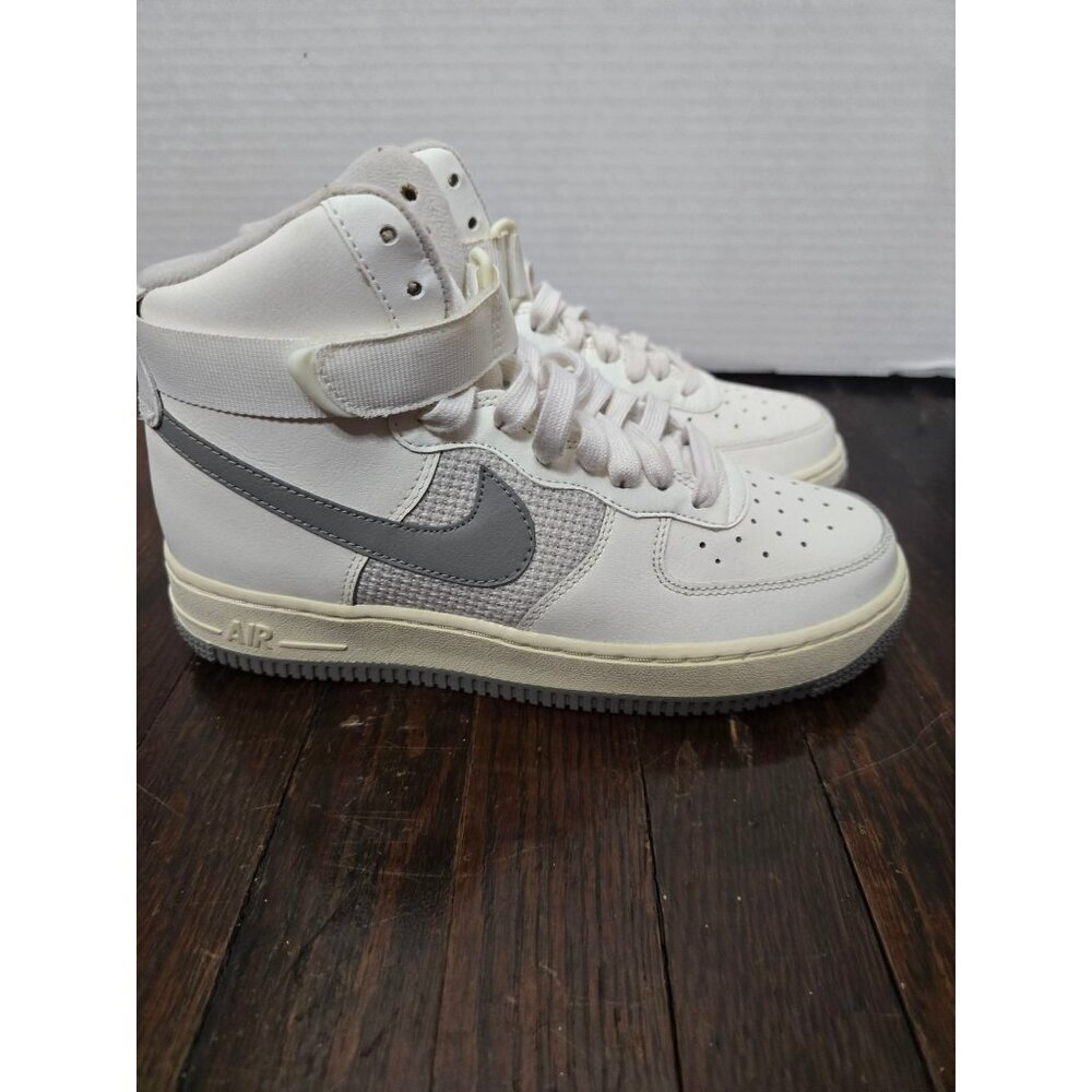 Nike Air Force 1 High Leather GS Sail Medium Gray 5.5 Y NWOT
